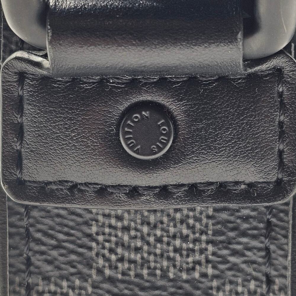 Louis Vuitton Damier Graphite Canvas Men's Crossbody Messenger Bag Black - Picture 7 of 8